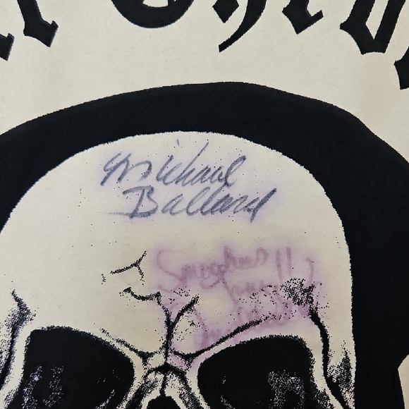 Gildan Black Short Sleeve Tee with Cream Letters - Picture 4 of 4